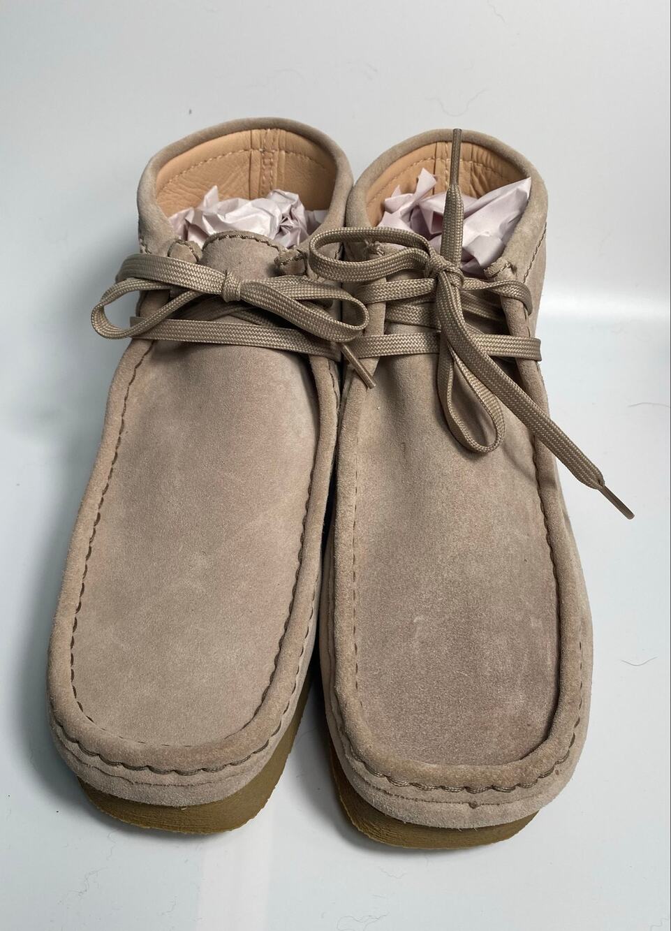 Clarks Suede Wallabee Chukka Boots Beige Women’s 9